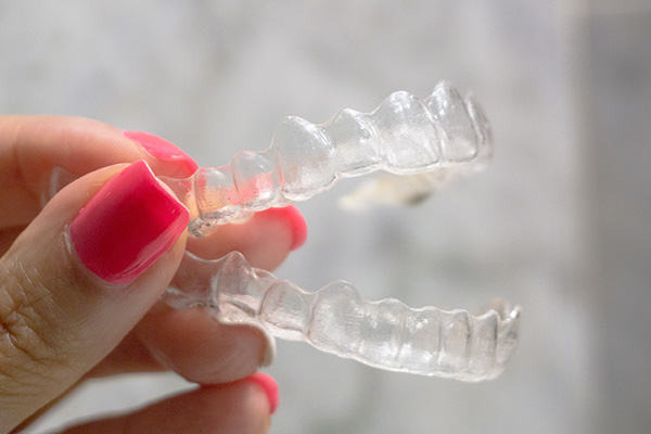 How Does A Dental Bridge Affect Invisalign?